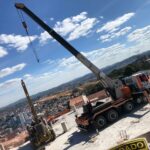 Elevação e movimentação de cargas e materiais pesados